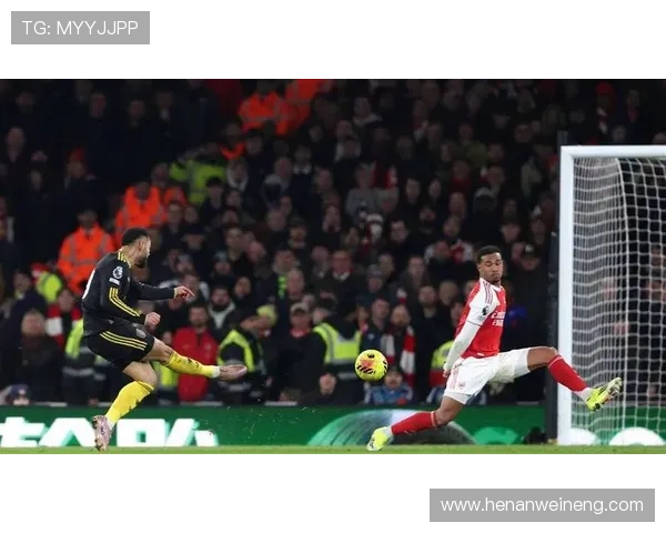 英超收官阶段悬念再度全面升级